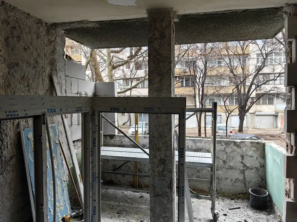 Цялостна смяна на дограма, Остъкление на тераса - снимка 3