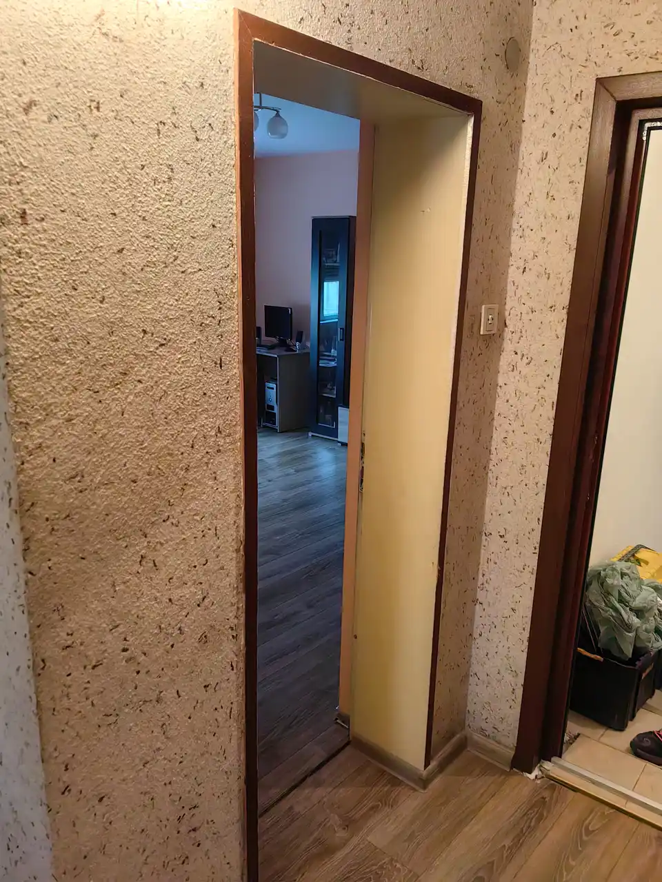 Подмяна вътрешни врати, Обръщане с первази - снимка 4
